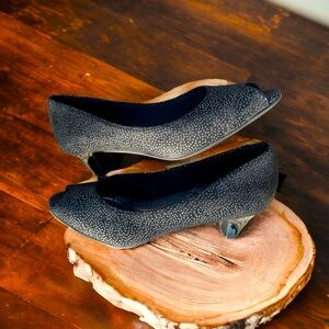 Women’s Etana Pump open toe studded heeled shoes